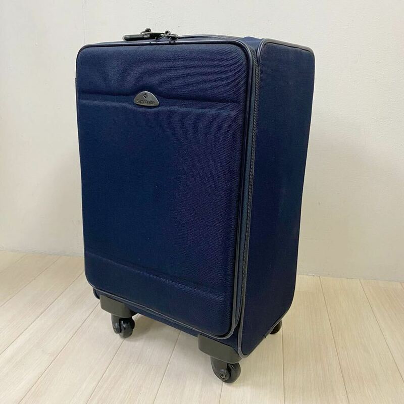 samsonite サムソナイト② キャリーケース キャリーバッグ スーツケース 高さ 約49cm 機内持込 ネイビーカラー 鍵付き ネームタグ付き 旅行