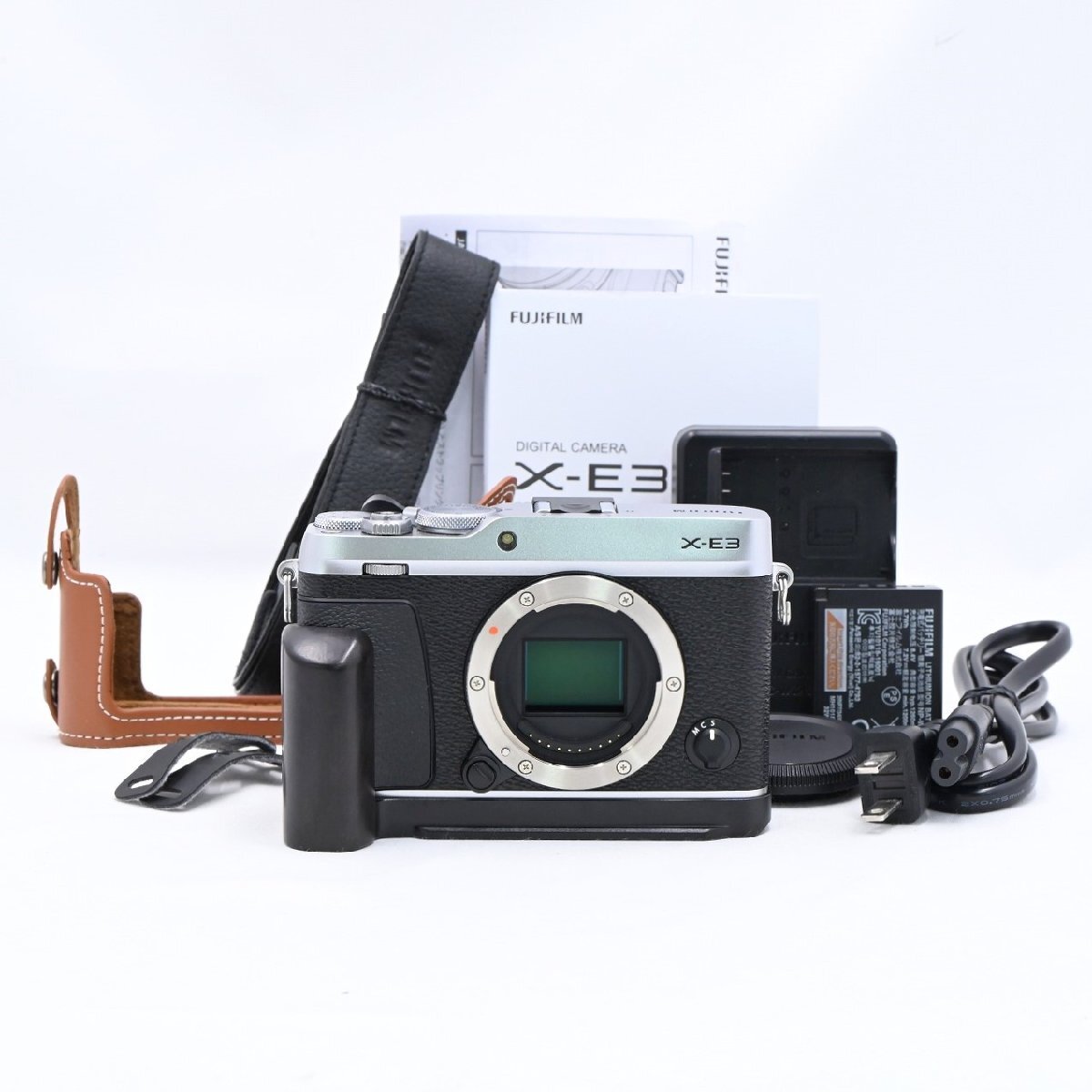 フジフイルム FUJIFILM X-E3 シルバー