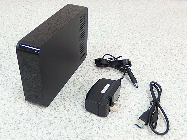 ■※f 【静音設計で音が気にならない!外付けHDD2TB!】BUFFALO HD-LC2.0U3-BKD 外付けHDD 2000GB USBで繋ぐだけで使用可能！データ消去済