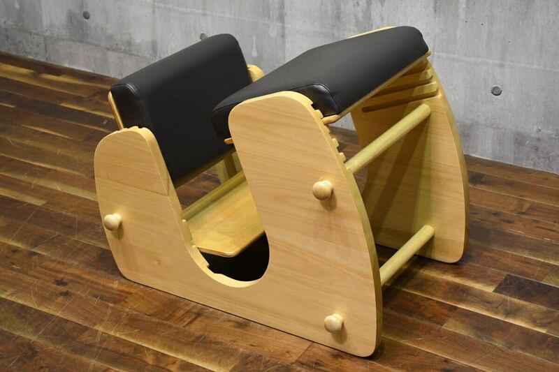 DEK18 展示品 宮武製作所 プロポーションチェア Keepy キーピィ 背筋を伸ばして正しい姿勢をキープできる椅子 姿勢矯正 バランスチェア