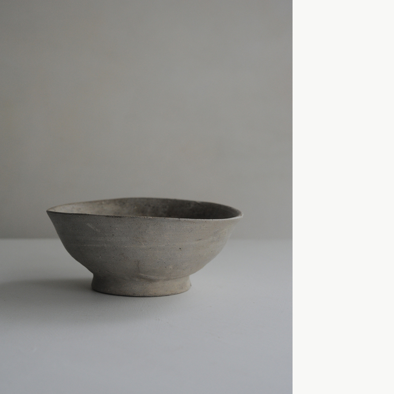 白瓷 灰釉陶器 椀 平安時代 11世紀後期　仏教美術 　山茶碗と区別されるもの 瓷器