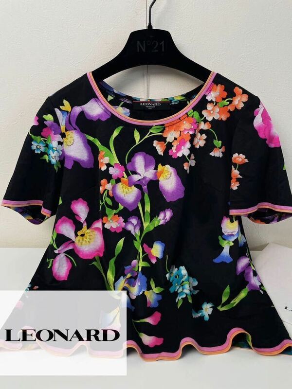 e10 現行モデル◎美品●LEONARD FASHION●人気の花柄プリント●ブラウス　長袖カットソー レオナール レディース L おでかけ　旅行