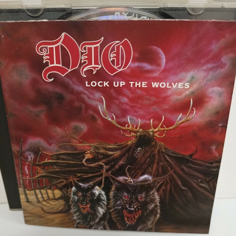 DIO「LOCK UP THE WOLVES」