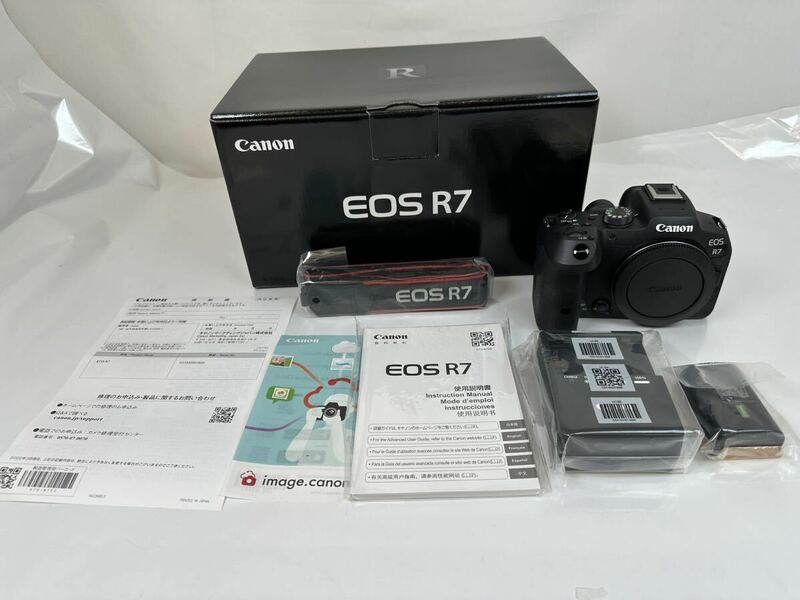 Canon EOS R7 キヤノン ボディ RF 美品 完品 使用頻度低め カメラ 説明書あり 箱付き ストラップ 人気のR7 APS-C 野鳥撮影 風景撮影 I-332