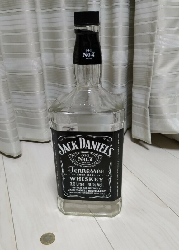 ジャックダニエル　空 瓶　3リットル　JACK DANIELS　ウイスキー　メガ ボトル