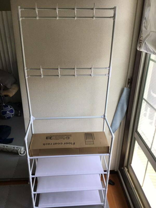 フロアーコートラック FLOOR COAT RACK ホワイト 白 軽量 棚 収納棚 ハンガーラック 4layer white 組み立て式 中古 引き取りか分解して発送