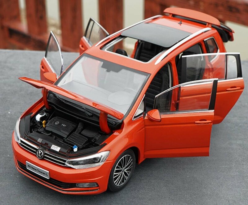 ▲入手困難！Orange！VW特注 1/18 Volkswagen フォルクスワーゲン NEW Touran L 新品