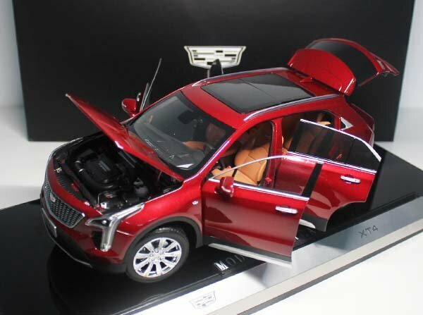 ▲超希少！CADILLAC特注！1/18 キャデラック Cadillac XT4 2022 新品