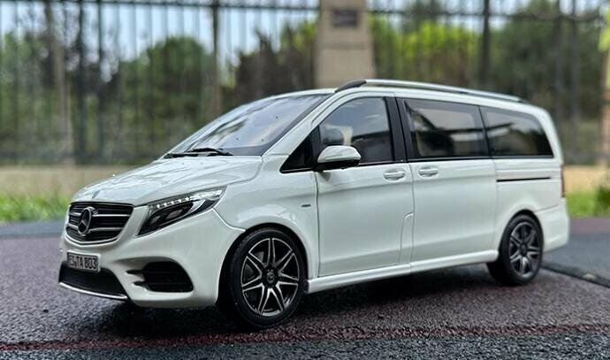 ▲NOREV 1/18 メルセデスベンツ Benz V-Class AMG MPV W