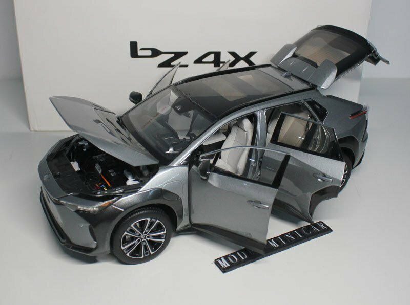 ▲超希少！Grey！Toyota特注！1/18 トヨタ New bZ4X 2022 新品