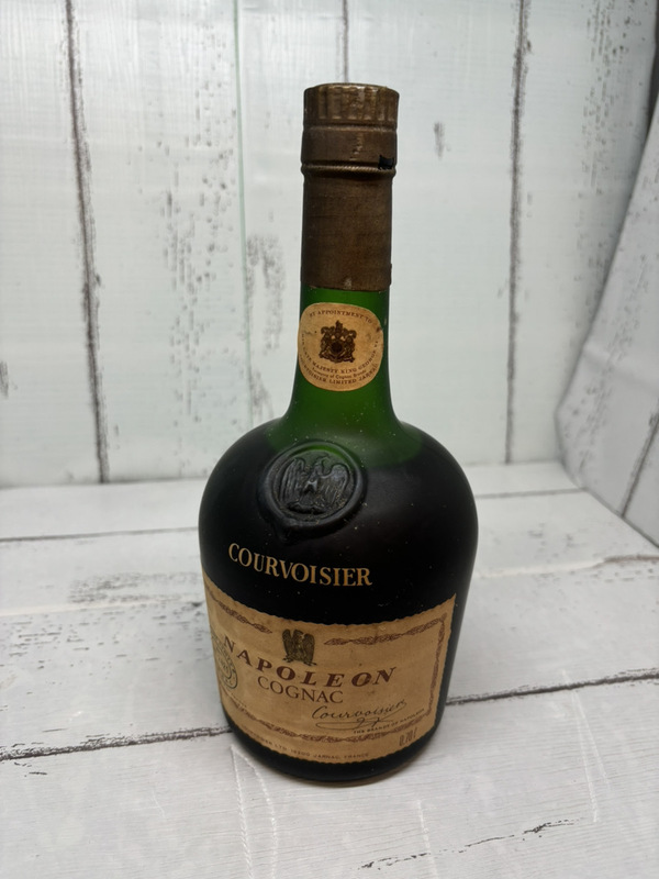 ☆GOL☆【古酒】クルボアジェ ナポレオン 未開栓 ７００ｍｌ ４０% 箱なし ブランデー