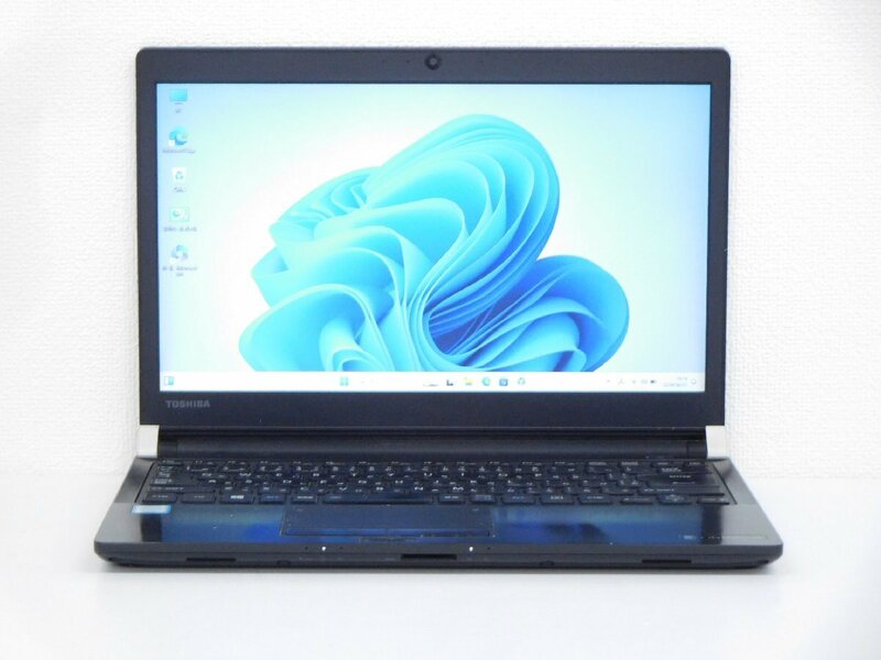 Dynabook　R73/H■Win11設定済み■高速SSD　512GB■東芝　TOSHIBA■Core i7-7500U　16GB(メモリ)　13.3型■Office■(2)