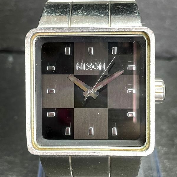 NIXON ニクソン クアトロ A0131041 腕時計 アナログ クオーツ 3針 ブラック文字盤 ステンレススチール 新品電池交換済み 動作確認済み