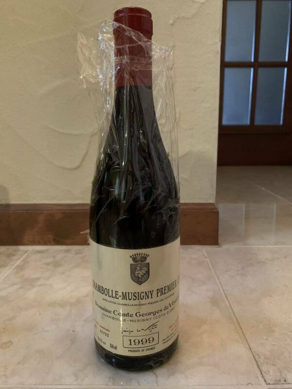 Chambolle Musigny 1er cru シャンボールミュジニー1erクリュ　Domaine Comte de Georges de Vogue ドメーヌ　ヴォギュエ　1999 750ml