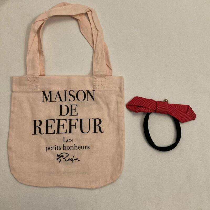 即決！ 送料込み！ メゾン ド リーファー リボンゴム レッド ショッパー付き 梨花 MAISON DE REEFUR 赤