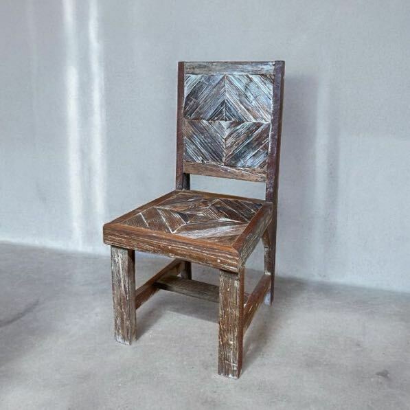 アンティーク 椅子 レトロ イス チェア 木製 無垢材 ヴィンテージ　1点物　木彫り　カフェ　民芸　クラシック　プリミティブ　お洒落　レア
