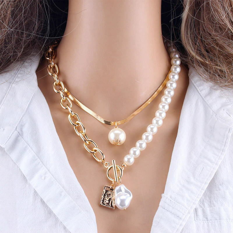 流行りのパールで纏まりすぎを回避★お得な２点セット真珠デザインパールネックレス♪