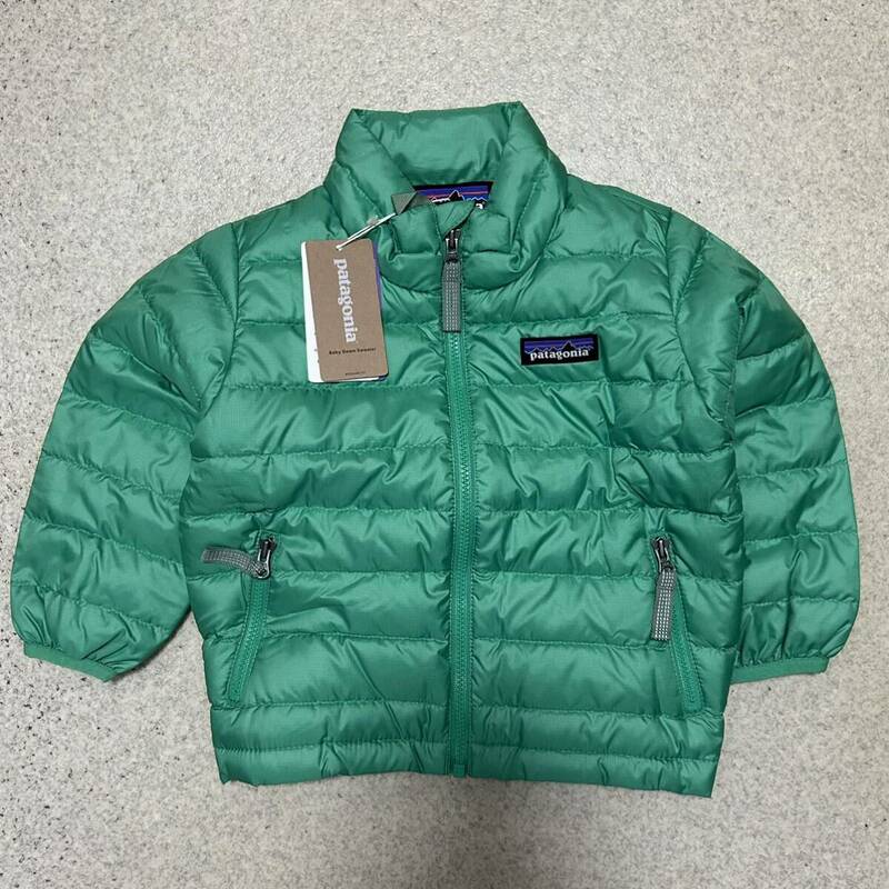 新品 6-12M パタゴニアpatagonia ダウンジャケット