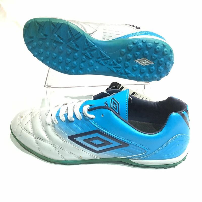 【1円スタート】★新品★ umbro(アンブロ）サッカー/フットサル/トレーニングシューズ アクセレイター SL TR [UTS5701TBN] 25.5cm 