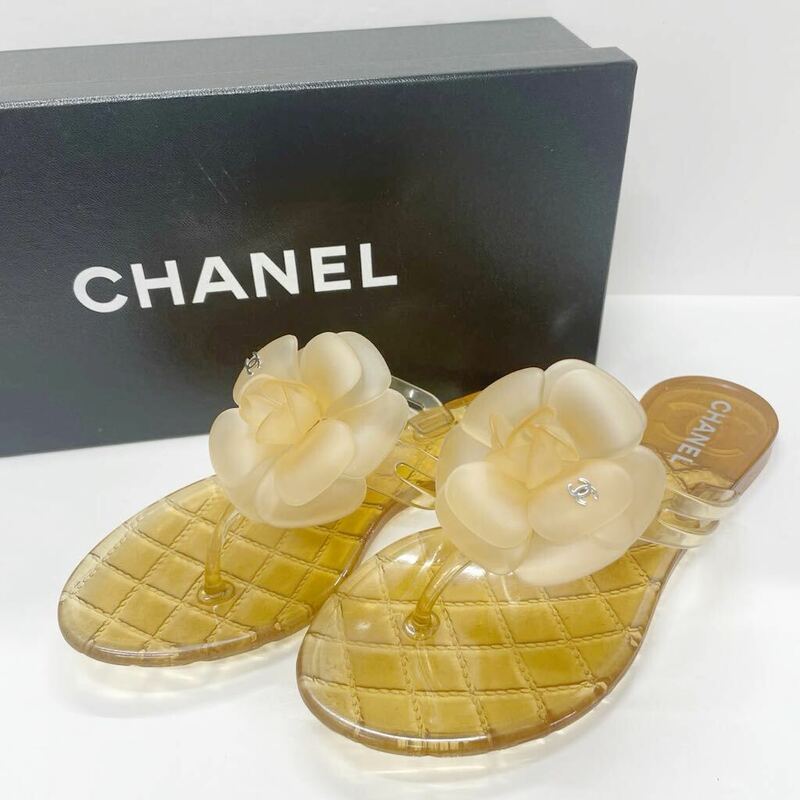 【M】新品同様　CHANELカメリアサンダル　35