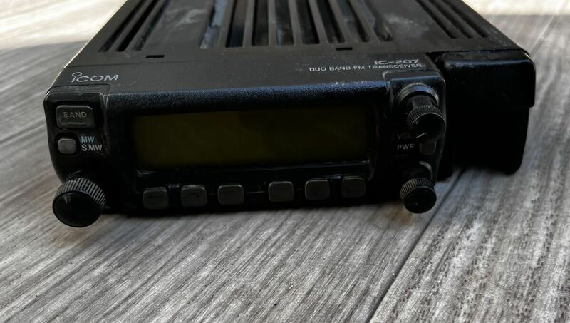 【動作未確認 】 ICOM トランシーバー 無線機 IC-207 現状品
