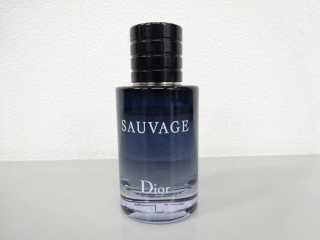 残量約8割程度 Christian Dior クリスチャン ディオール SAUVAGE ソヴァージュ 60ml オードトワレ EDT 香水 フレグランス