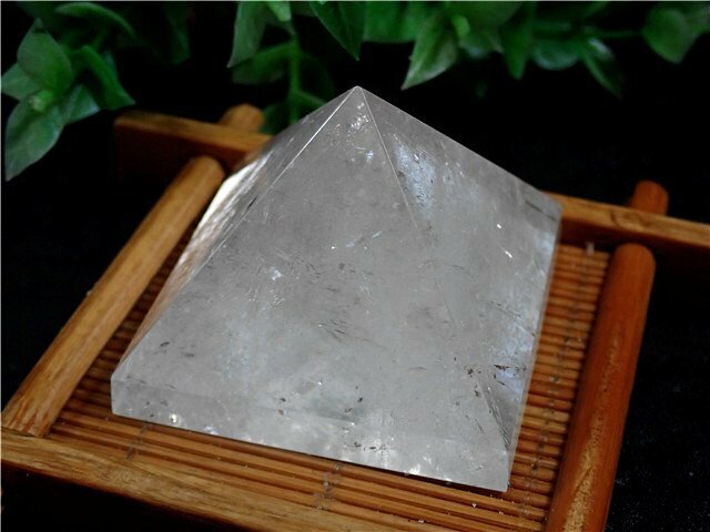 AAA級☆高透明度天然水晶ピラミッド179B8-32B24Z