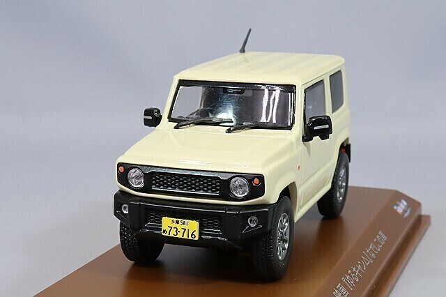 【カーネル】 1/43 映画 『ゆるキャン△』 なでしこの車 *志摩リンとバイクのアクリルスタンド付 [CN43CC01]★未開封新品！