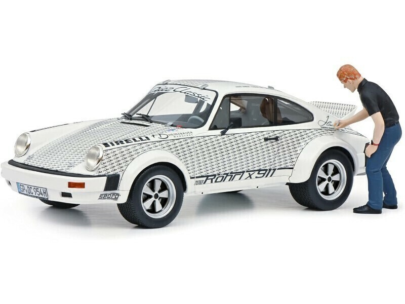 ◎【シュコー】1/18　ポルシェ 911 （Walter Rohrlフィギュア付）Rohrl x 911 [450024900]★未開封新品！