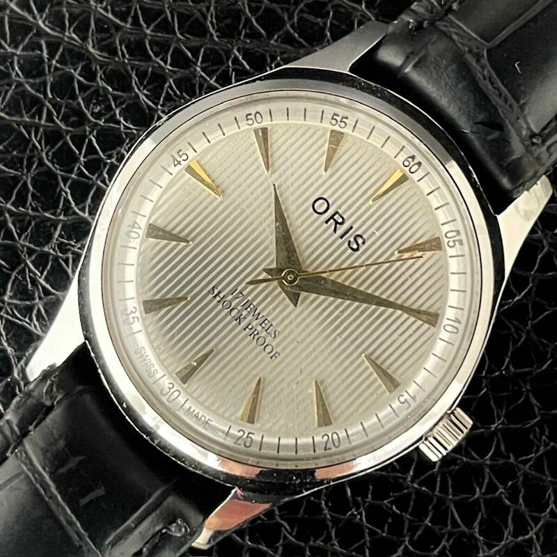 ◆激熱人気◆ 美品 ORIS オリス 1970'S ヴィンテージ 腕時計 メンズ手巻き アンティーク スイス 文字盤 シルバー ストライプ４