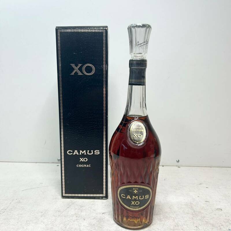 E41▲未開栓 カミュ XO ロングネック 700ml コニャック CAMUS COGNAC 箱付 度数不明 未使用 現状品 古酒