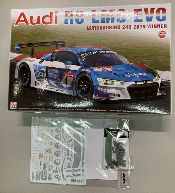 1/24 アウディR8 LMS Evo2(UNOレーシングチーム)#50 A.フォング マカオGP 2023 GT CUP 仕様セット(SK24182,KMPTK24225,PN24026 )