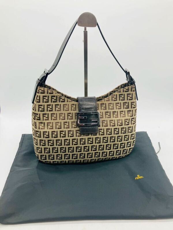 5e124 必見! FENDI フェンディ ズッキーノ ズッカ柄 マンマバケット ワンショルダーバッグ FFロゴ キャンバス ベージュ×ブラウン系 現状品