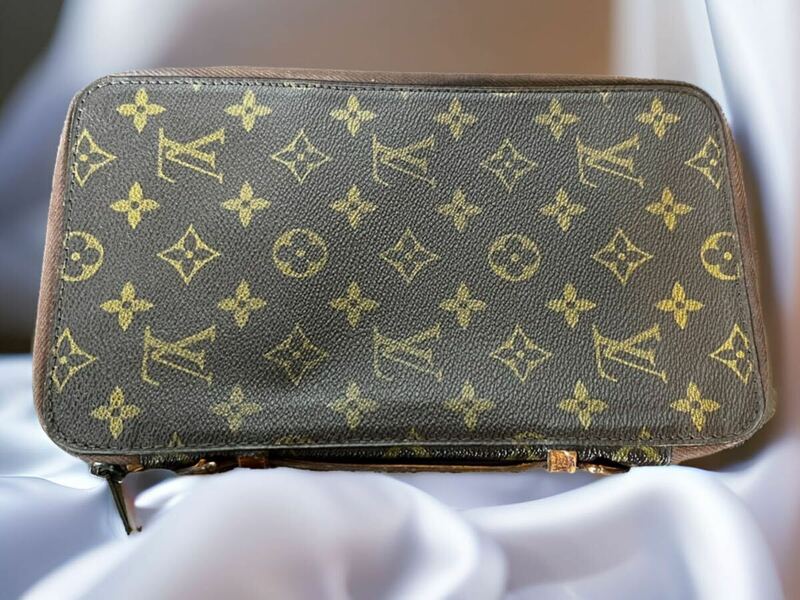 希少 ◆VUITTON◆トラベルケース☆セカンドバッグ☆長財布◎ヴィトン