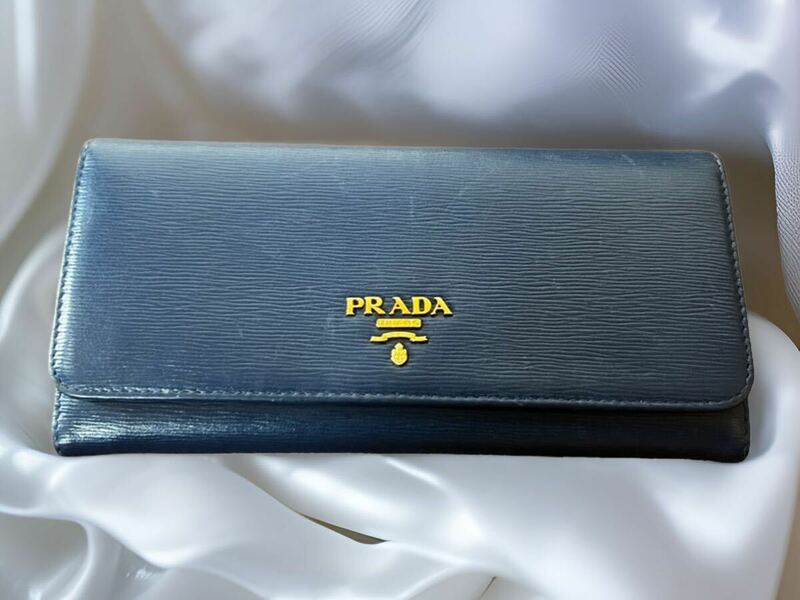 ◆PRADA◆ レザー長財布 青 パスケース付　プラダ