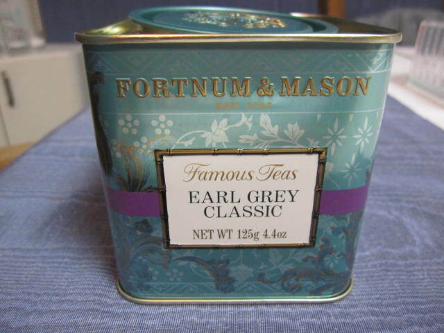 FORTNUM & MASON フォートナム＆メイスンのお紅茶の空き缶