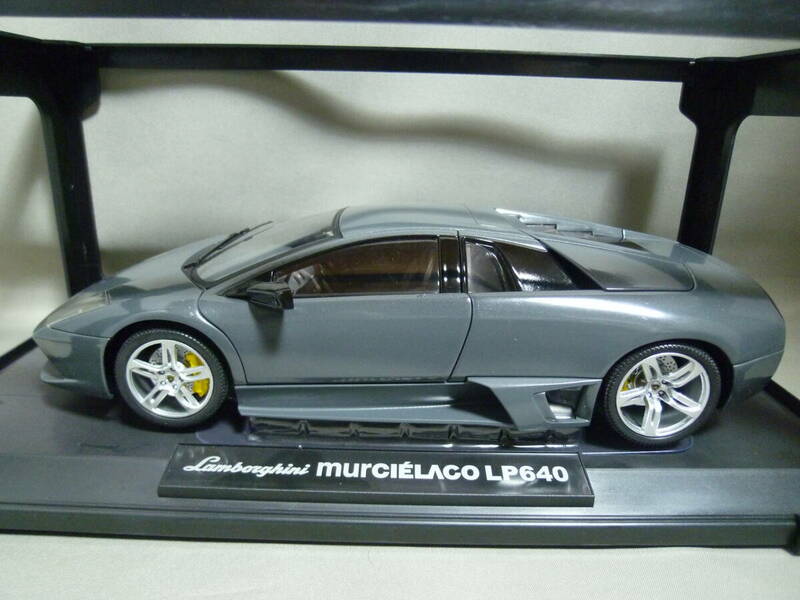 NOREV 1/18 ランボルギーニ ムルシエラゴ LP640 LAMBORGHINI Murcilago