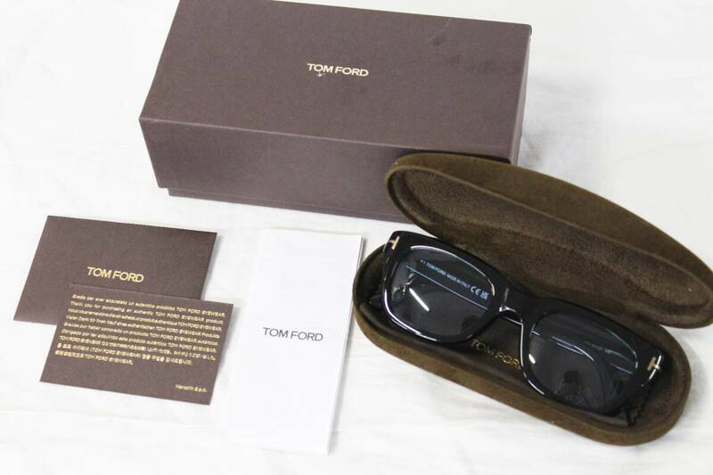 【0613C】 (1759) TOM FORD トムフォード サングラス TF5178-F 001 51□21 145 眼鏡ケース 箱付