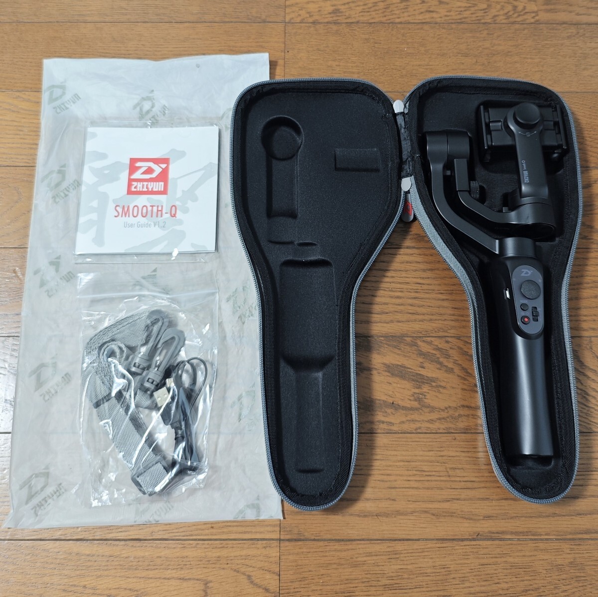 美品 Zhiyun Smooth-Q スマートフォン用 3軸 ジンバル