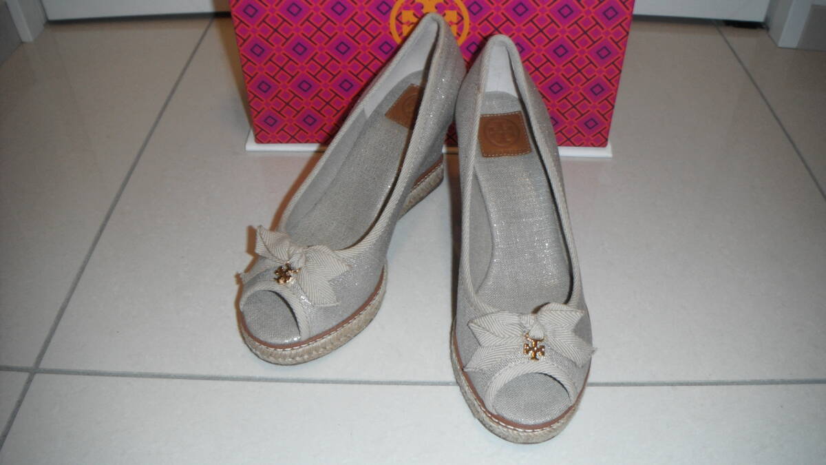 *** TORY BURCH * ウエッジソール * オープントゥサンダル * 8 * NATURAL SILVER * トリーバーチ * USED ***