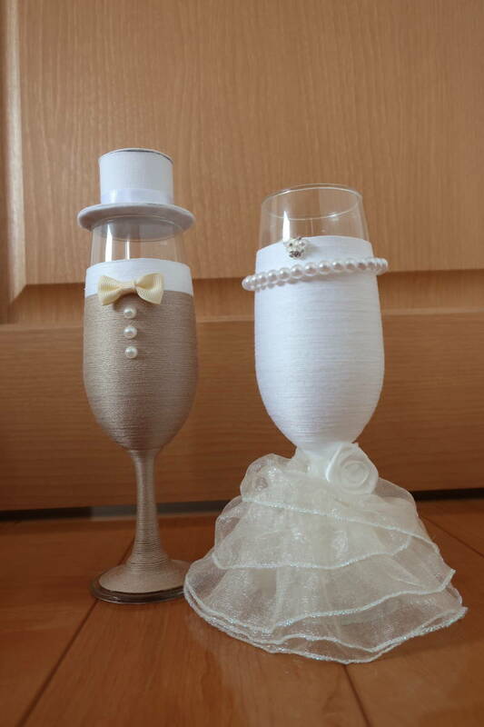 ハンドメイド　結婚式の『グラスドレス』2個セット　(ウェルカムスペース、前撮り小物、受付)