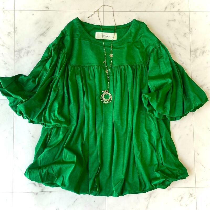 美品 シクラス CYCLAS 近年モデル コットン 綿100% ギャザー ゆったり プルオーバー ブラウス シャツ カットソー 緑 グリーン