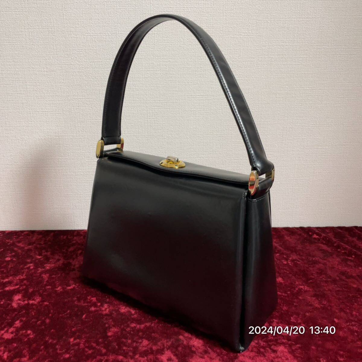 HAMANO ハマノ ブラックカラー ターンロック　ゴールド金具 レザー 革 ハンドバッグ 鞄