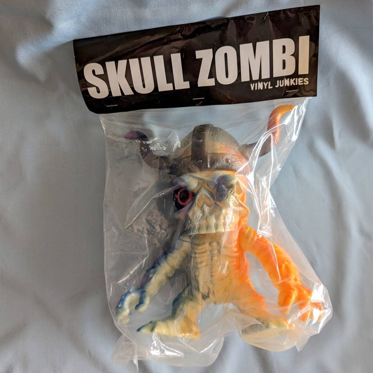 VINYL JUNKIES SKULL ZOMBI VIKING 蓄光 限定 フィギュア ソフビ