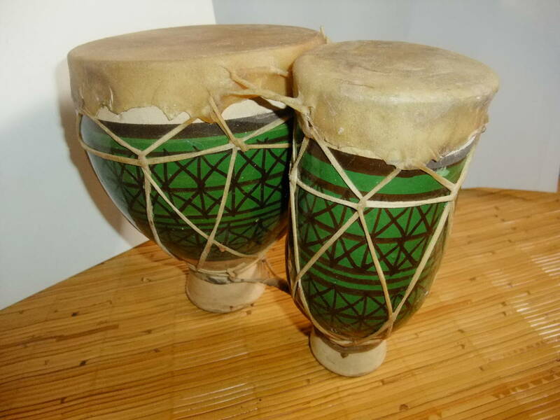 ダルボカ（陶器製底に若干の欠けありジャンク）モロッコ製