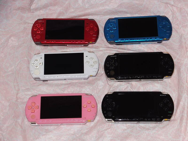 PSP-3000 4台 PSP-1000 2台 合計６台セット 起動確認済　ジャンク