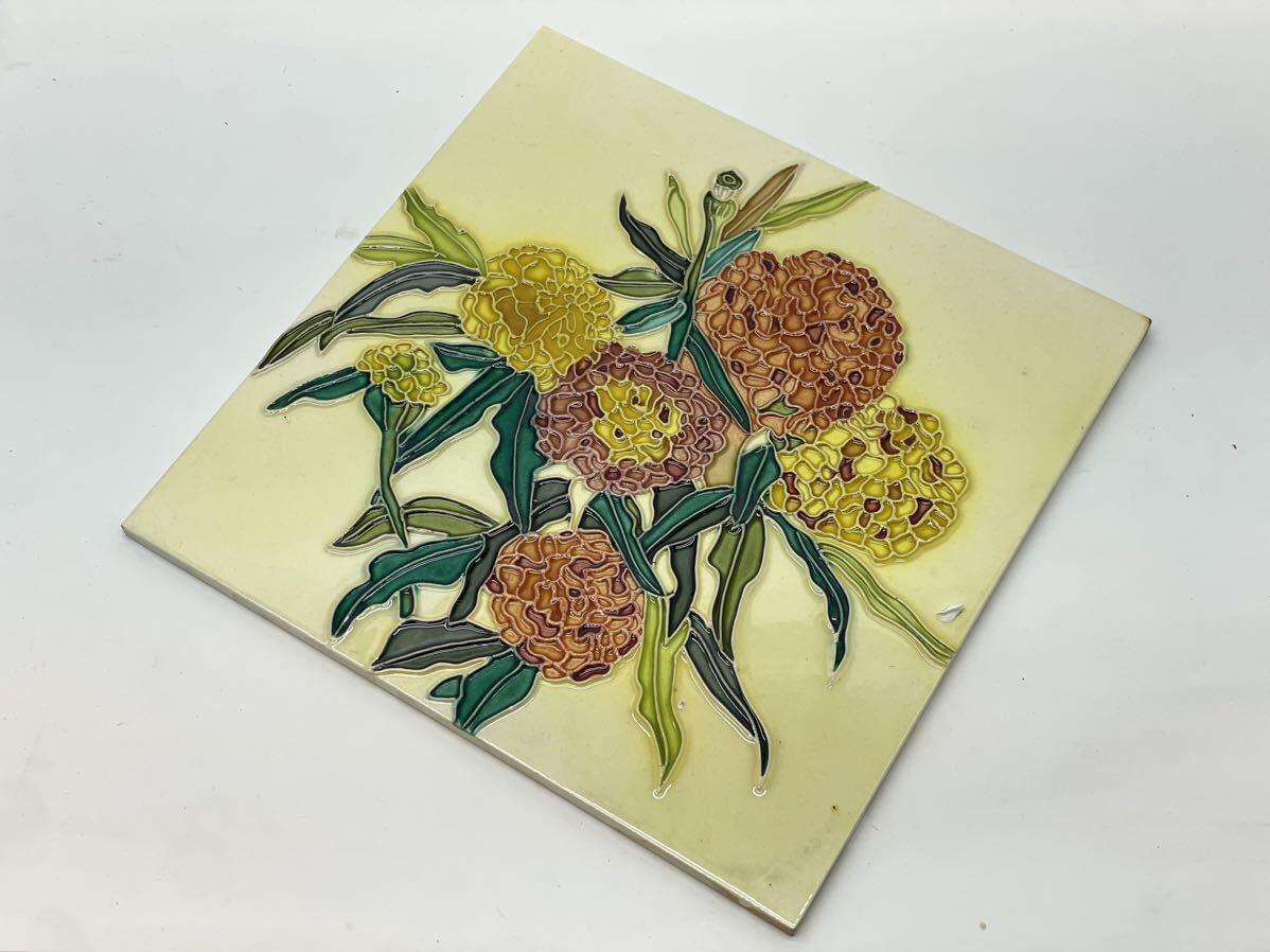 タイル 陶器 花柄 陶板 壁掛け 額装 額縁 アート 絵画 美術品 陶画 ■兵庫県姫路市から 24-1603