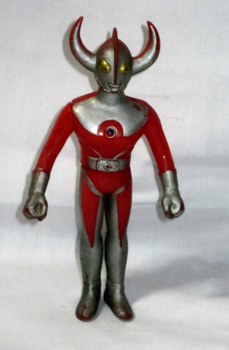 ポピー製　ウルトラマン　チチ　１３ｃｍ　