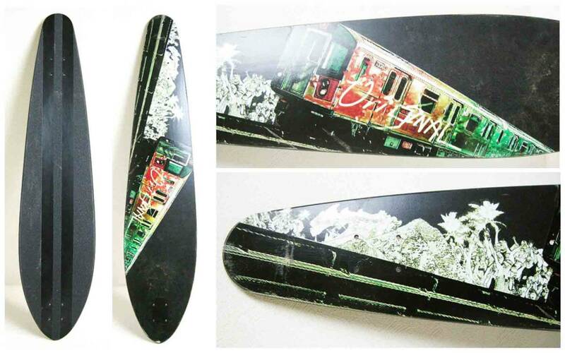 ■オリジナル スケートボード デッキ板 黒 電車 ①