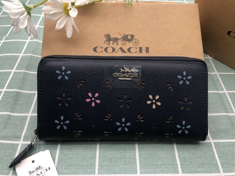 COACH コーチ 財布 長財布 プレゼント ブランド 小銭入れあり シグネチャー キャンバス 誕生日 花柄 レディース レザー ウォレット C148